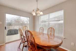 4302 King's Canyon Dr, Taylor, TX 76574 - Photo 14