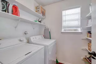 4302 King's Canyon Dr, Taylor, TX 76574 - Photo 22