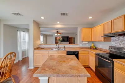 4302 Kings Canyon Drive, Taylor, TX 76574 - Photo 12