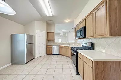 18613 White Water Cove, Pflugerville, TX 78660 - Photo 10