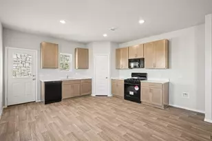 11905 Murano Dr, Austin, TX 78747 - Photo 4