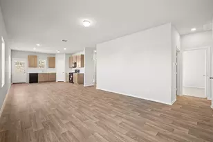 11905 Murano Dr, Austin, TX 78747 - Photo 6