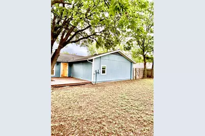 4914 Scarsdale Drive, Austin, TX 78744 - Photo 18