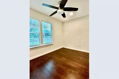 4914 Scarsdale Drive, Austin, TX 78744 - Photo 14