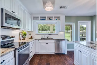 200 S Prairie Lane, Georgetown, TX 78633 - Photo 8