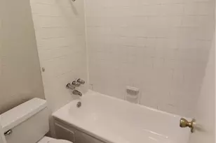 400 W 34th St, Austin, TX 78705 - Photo 6