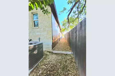 2201 Teri Road, Austin, TX 78744 - Photo 38