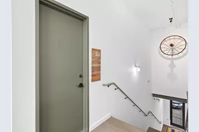 102 E 2nd Street #202, Taylor, TX 76574 - Photo 4