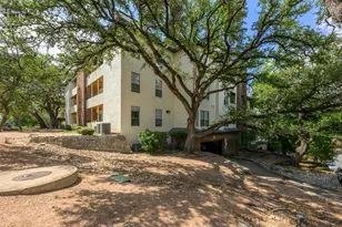 3001 Cedar St, Austin, TX 78705 - Photo 32