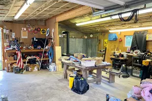 1093 County Road 205 Rd, Giddings, TX 78942 - Photo 30