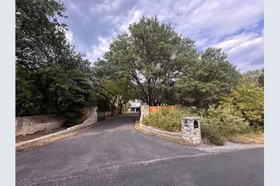 1302 Ridgecrest Drive, Austin, TX 78746 - Photo 2