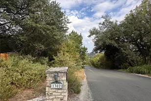 1302 Ridgecrest Dr, Austin, TX 78746 - Photo 1