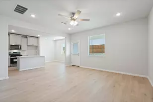 335 Young St, Buda, TX 78610 - Photo 2