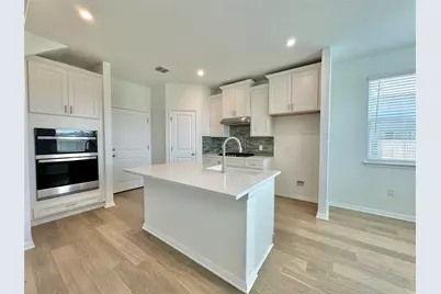 335 Young Street, Buda, TX 78610 - Photo 4