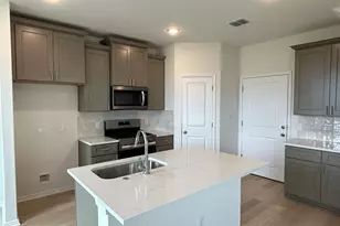 335 Young St, Buda, TX 78610 - Photo 2
