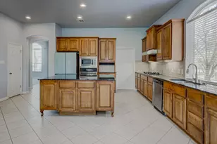 2785 Lake Forest Dr, Round Rock, TX 78665 - Photo 12