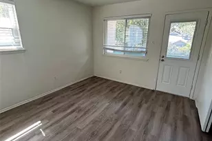 1106 W 22nd 1/2 St, Austin, TX 78705 - Photo 6