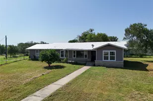 2813 Hwy 21 W, Dale, TX 78616 - Photo 2