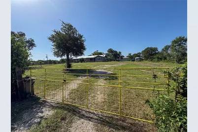 2813 Highway 21 W, Dale, TX 78616 - Photo 38
