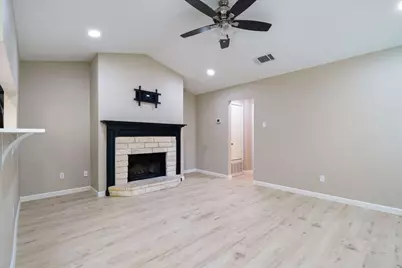 13300 Cowdray Park #B, Austin, TX 78729 - Photo 6
