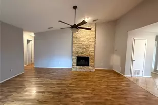 2811 Crownspoint Dr, Austin, TX 78748 - Photo 2