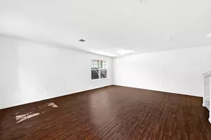 7908 Running Water Dr, Austin, TX 78747 - Photo 6