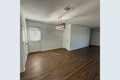 13711 Mussel Run, Elgin, TX 78621 - Photo 12