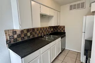 4322 Gillis St, Austin, TX 78745 - Photo 4