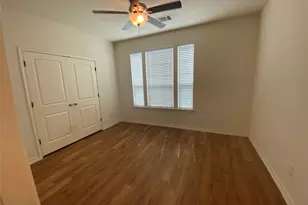 400 West St, Hutto, TX 78634 - Photo 14