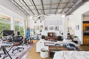 2401 E 6th St, Austin, TX 78702 - Photo 6