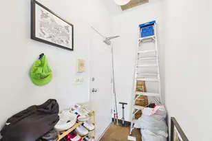 2401 E 6th St, Austin, TX 78702 - Photo 12