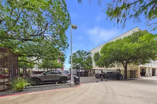 2401 E 6th St, Austin, TX 78702 - Photo 22