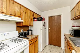 12002 Arrowwood Dr, Austin, TX 78727 - Photo 8