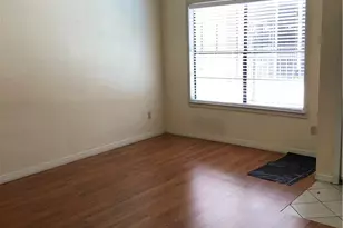 915 W 23rd Street W, Austin, TX 78705 - Photo 6