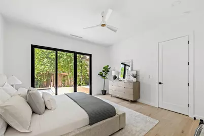 705 E 50th Street, Austin, TX 78751 - Photo 12