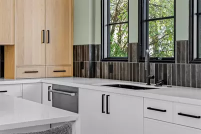 705 E 50th Street, Austin, TX 78751 - Photo 8