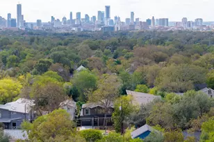 705 E 50th St, Austin, TX 78751 - Photo 36