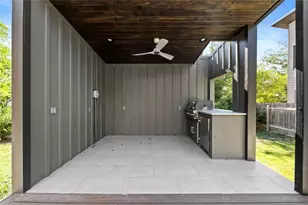 705 E 50th St, Austin, TX 78751 - Photo 34