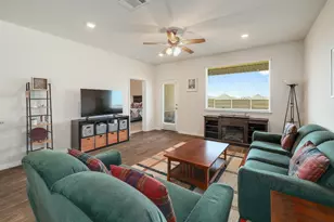 208 Abby Rd, Georgetown, TX 78626 - Photo 6