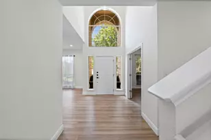 8820 Colberg Dr, Austin, TX 78749 - Photo 6