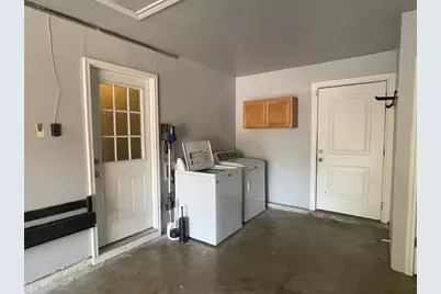 1303 Pendergrass Street, Lockhart, TX 78644 - Photo 8