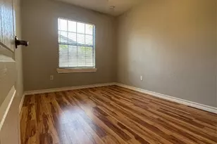 1303 Pendergrass St, Lockhart, TX 78644 - Photo 12