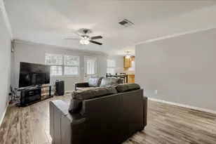4801 Saguaro Rd, Austin, TX 78744 - Photo 4