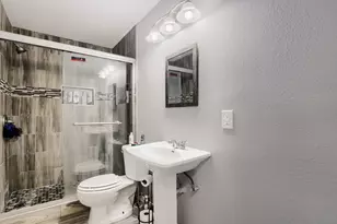 4801 Saguaro Rd, Austin, TX 78744 - Photo 16