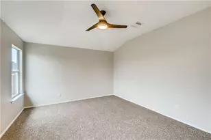 229 Killian Loop, Hutto, TX 78634 - Photo 16