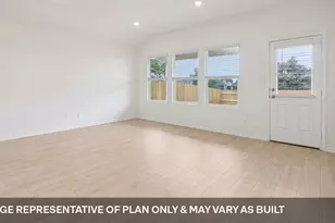 387 San Juan Trl, Bastrop, TX 78602 - Photo 6