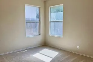 400 Blue Shale Dr, Jarrell, TX 76537 - Photo 4