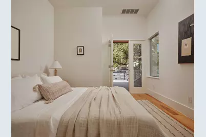 504 E Annie Street, Austin, TX 78704 - Photo 26