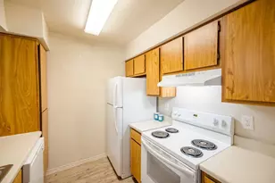 10401 N Lamar Blvd, Austin, TX 78753 - Photo 14