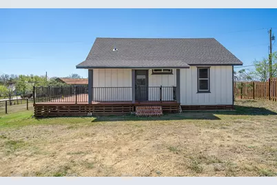 302 N Austin Street, Coupland, TX 78615 - Photo 4